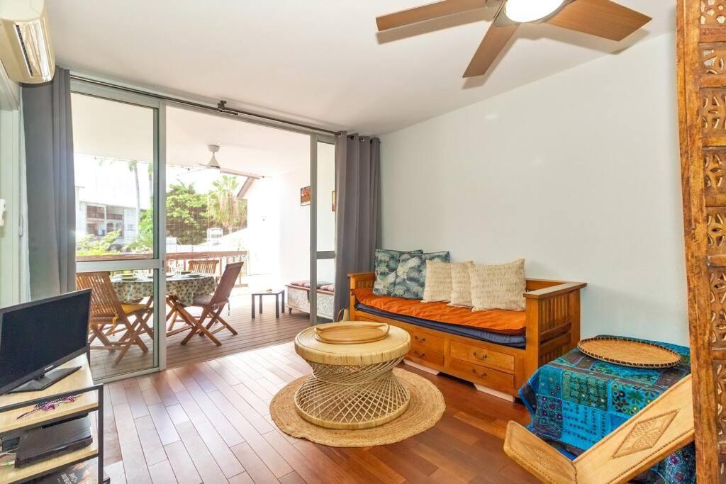 Апартаменты Exotica - En Plein Coeur De St Gilles Les Bains Сен-Жиль-ле-Бэн Экстерьер фото